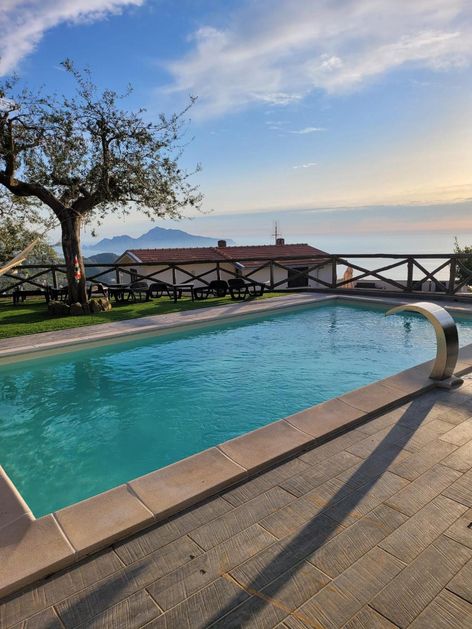 Villa Bellatrix Massa Lubrense Exteriör bild